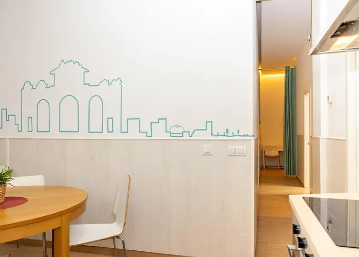 Modern And Spacious-2Bedrooms 1Bathroom-Malasana