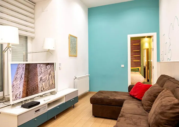 Modern And Spacious-2Bedrooms 1Bathroom-Malasana